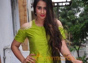 Actress Simrath Latest Photos photo 28