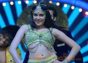 Adah Sharma Latest Images photo 3