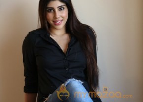 Aditi Singh Pics  photo 3