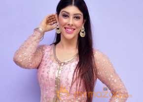Aditi Singh photo 5