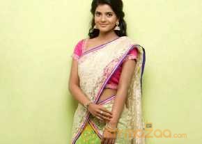 Aishwarya Rajesh Portfolio Pics photo 12