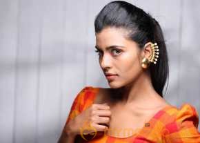 Aishwarya Rajesh Portfolio Pics