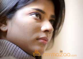 Aishwarya Rajesh Sizzling Stills photo 4
