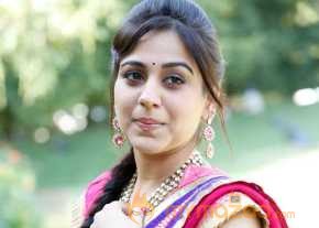  Aksha Pardasany  photo 17