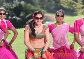  Aksha Pardasany  photo 16