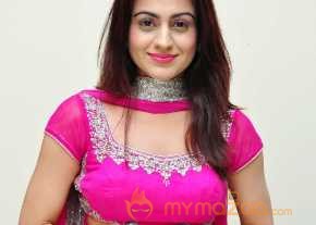  Aksha Pardasany Photoshoot At Crescent Cricket Cup 2015 Curtain Raiser Event  photo 6