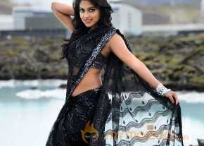 Amala Paul photo 17