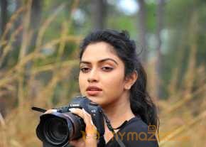 Amala Paul photo 10