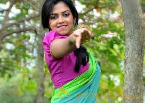 Amala Paul photo 13