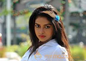Amala Paul photo 3