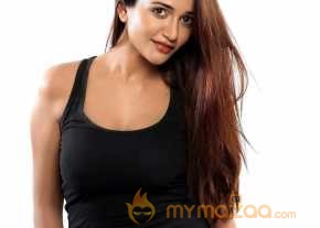 Anaika Soti Sizzling Portfolio photo 2