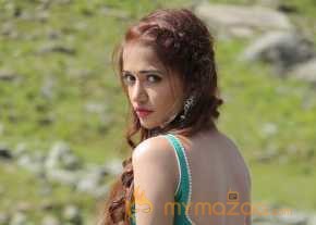  Anaika Soti  photo 3