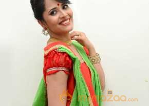  Anchor Anasuya Green Saree Photoshoot  photo 12