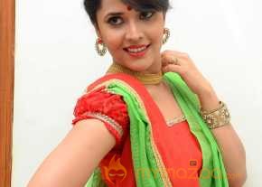 Anchor Anasuya Green Saree Photoshoot