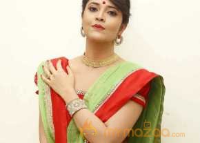  Anchor Anasuya Green Saree Photoshoot  photo 11