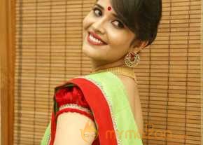  Anchor Anasuya Green Saree Photoshoot  photo 6