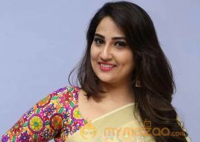 Anchor Manjusha Latest Photos in Saree photo 10