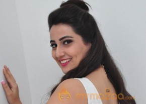 Anchor  Manjusha New Pics photo 7