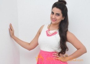 Anchor  Manjusha New Pics photo 8