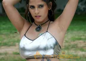 Anisha Khan photo 6