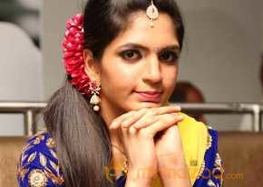  Anusha Photoshoot At Lakme Salon 