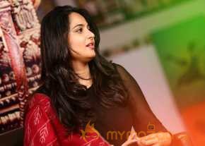  Anushka Photoshoot At Rudhramadevi Promotion 
