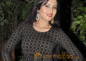  Anusmriti Sarkar Beautiful Black Mini Skirt Pics  photo 4