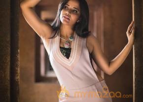 Anusuya Latest Photoshoot photo 7
