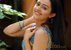 Apoorva Arora photo 4