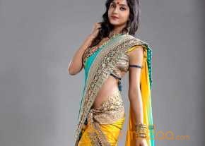  Avantika Mishra Portfolio Pics  photo 4
