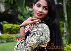 Bandook Movie Actress Bhanu Pics photo 5