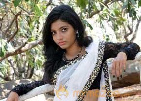 Bindu White Saree Pics photo 3