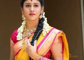Chandini Chowdary Beautiful Saree Images photo 2