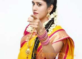 Chandini Chowdary Beautiful Saree Images photo 4