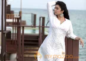  Charmi Kaur Beach Photoshoot 