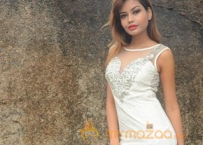 Clara Fernandes Latest Photos photo 12