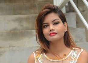 Clara Fernandes Latest Photos photo 16