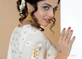 Cute Wamiqa Gabbi Latest Photos photo 8