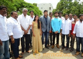 Dhamayanthi Movie Launch Stills photo 12