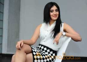 Dhanya Balakrishna photo 17