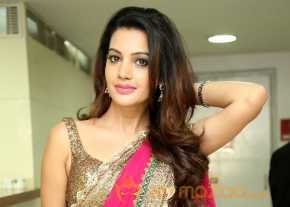  Diksha Panth Photo Shoot At Joyalukkas 