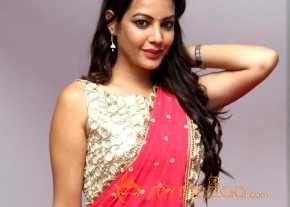  Diksha Panth Saree Stills  photo 9