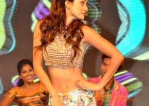  Disha Patani Dance At Loafer Movie Audio Launch  photo 4