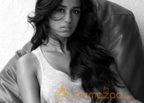 Disha Patani Latest Glam Pics photo 4