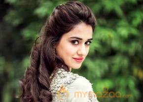 Disha Patani Latest Glam Pics photo 6
