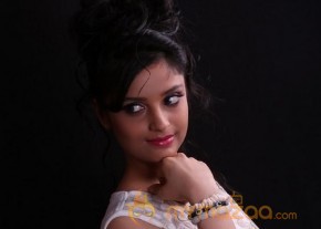 Divya New Pics photo 21