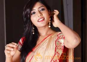  Eesha  photo 2