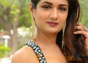 Esha Agarwal New Photoshoot Stills Gallery photo 34