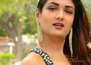 Esha Agarwal New Photoshoot Stills Gallery photo 4