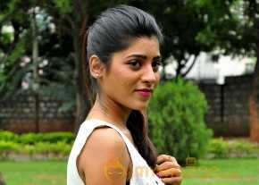 Gayathri Gupta Photoshoot photo 2